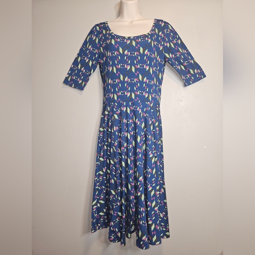 Large LulaRoe Nicole Dress